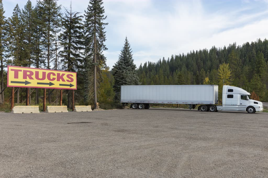 6 Best Fuel Permit Services for Small Fleets in 2026